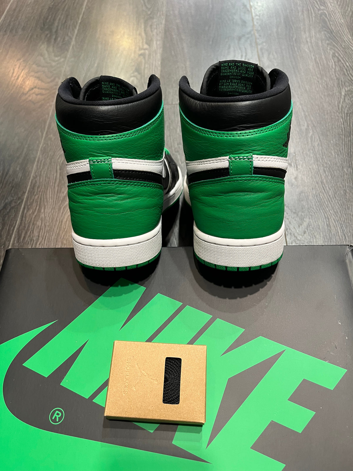Air Jordan 1 Lucky Green