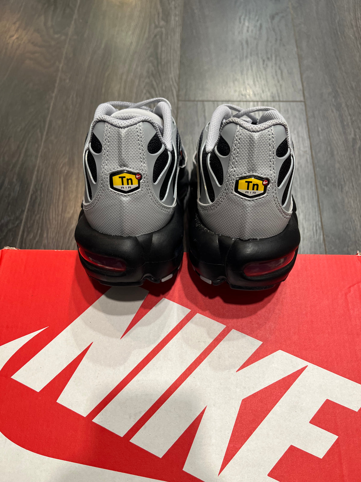 Nike Air Max Plus Wolf Grey