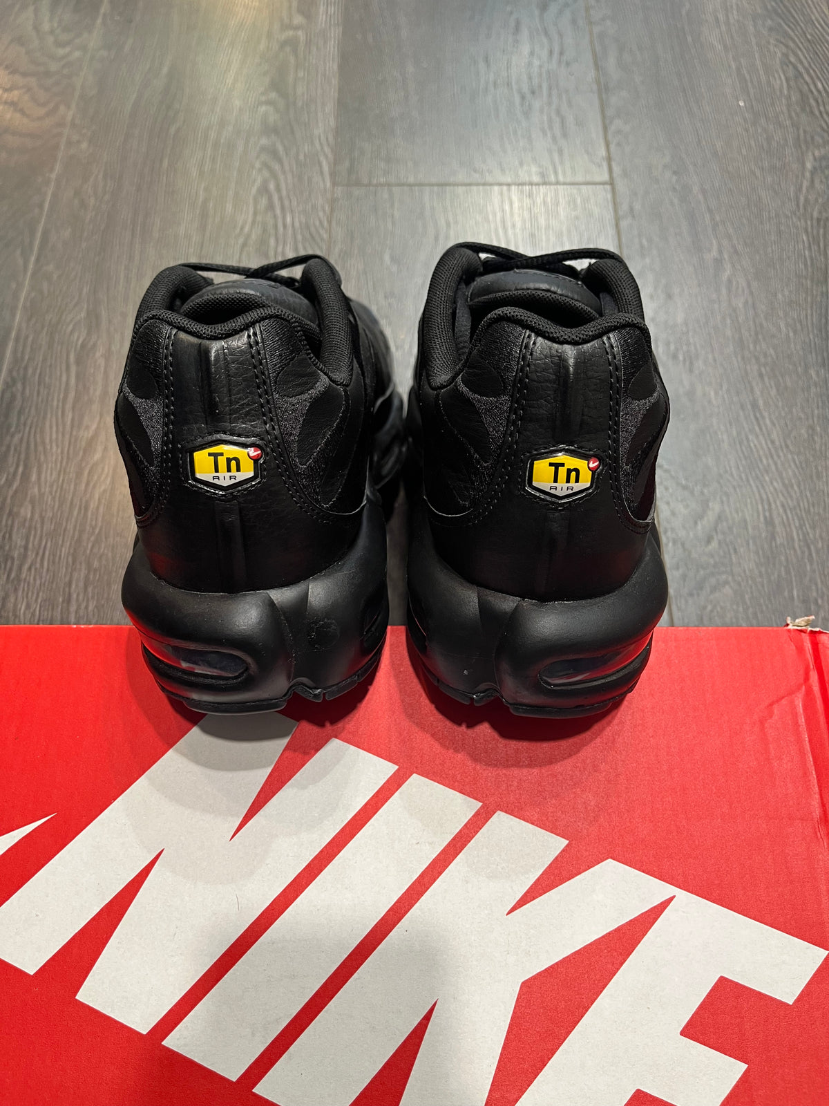 Nike Air Max Plus Cuir Triple Black