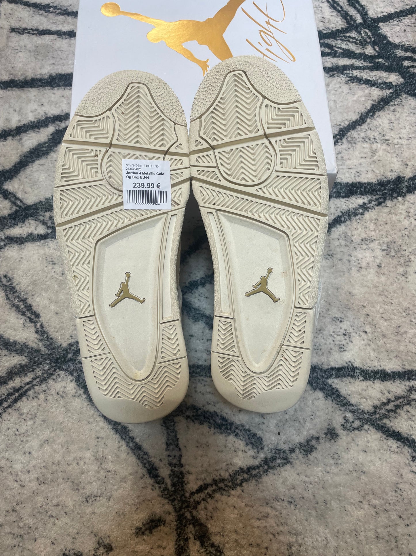 Air Jordan 4 Metallic Gold