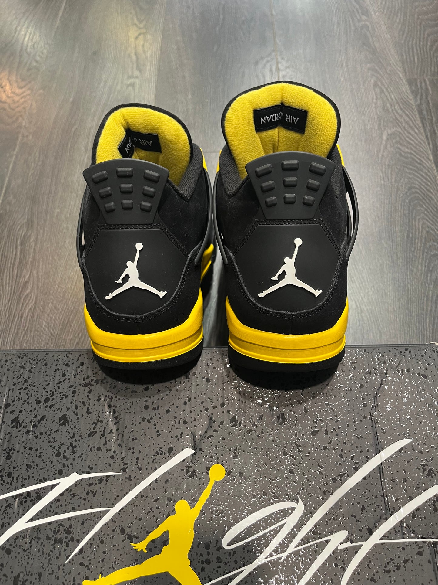 Air Jordan 4 Yellow Thunder