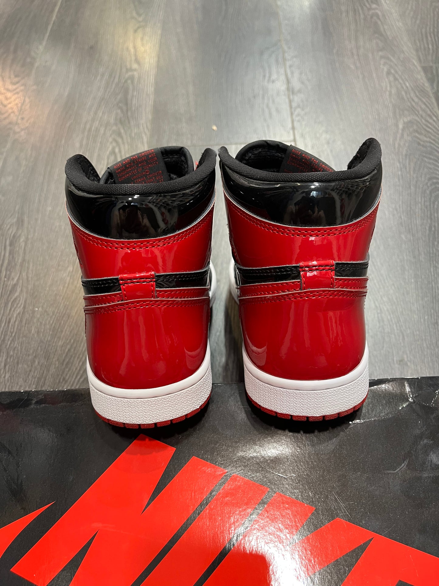 Air Jordan 1 High Satin Bred