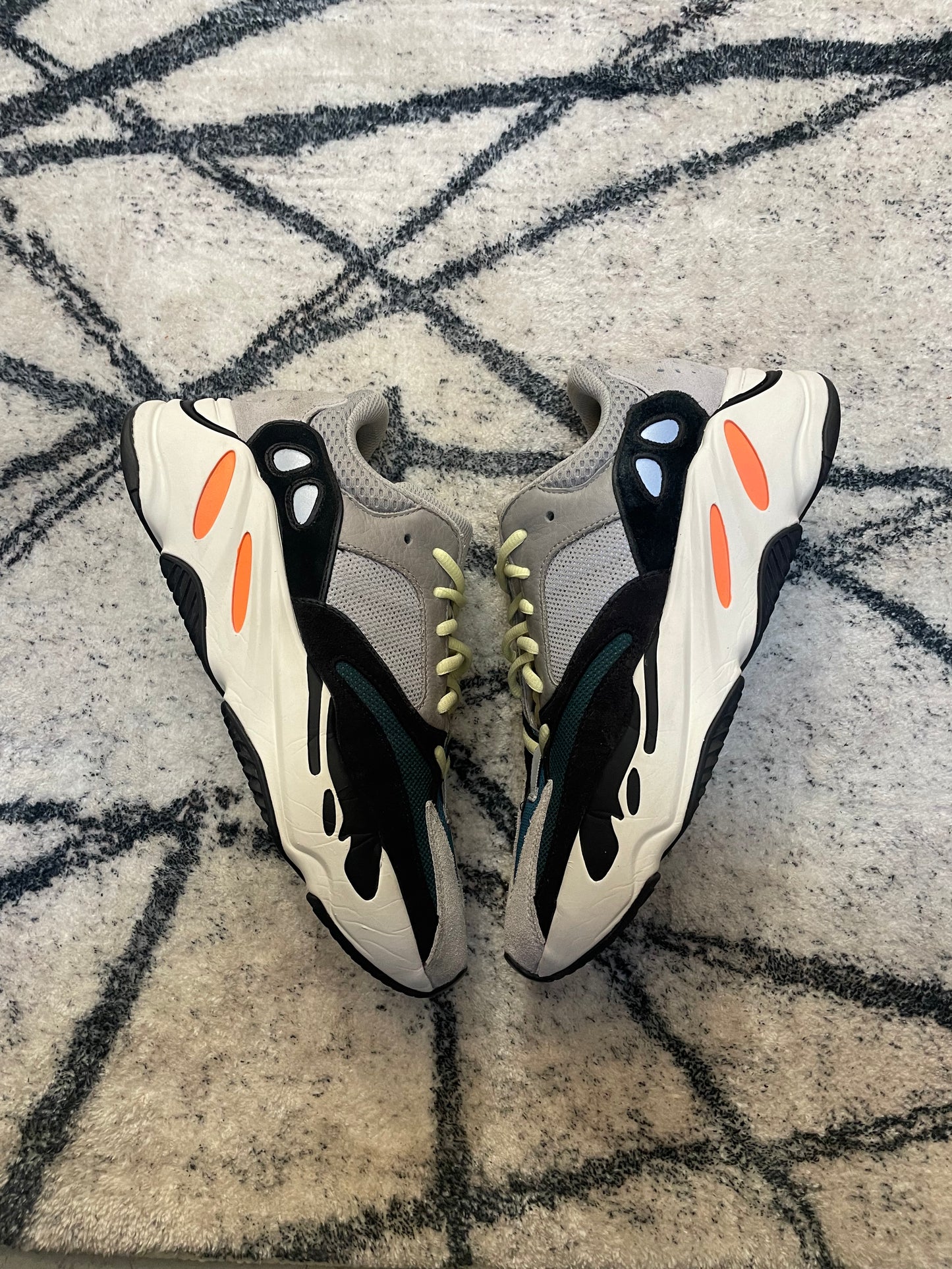 Yeezy 700 Wave Runner