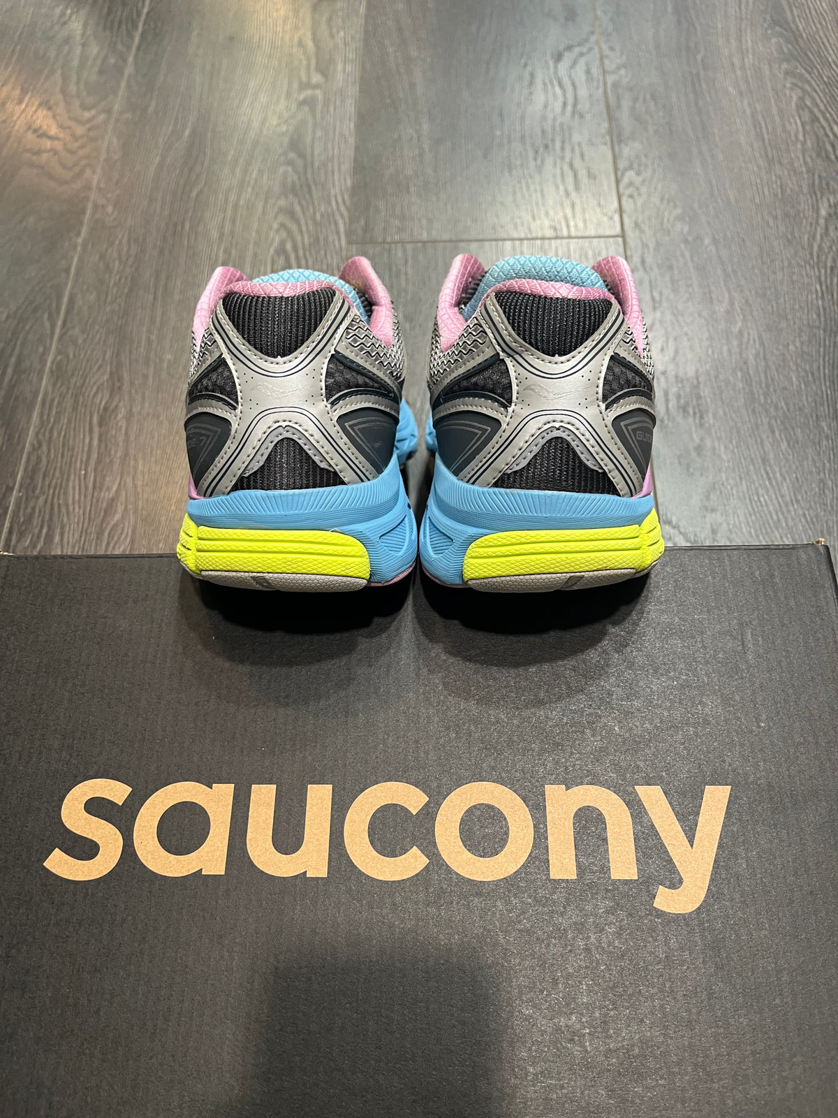 Saucony Progrid 9 Omni Mint
