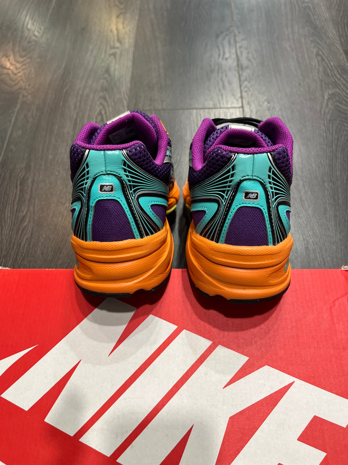 New Balance 740 Grape Orange