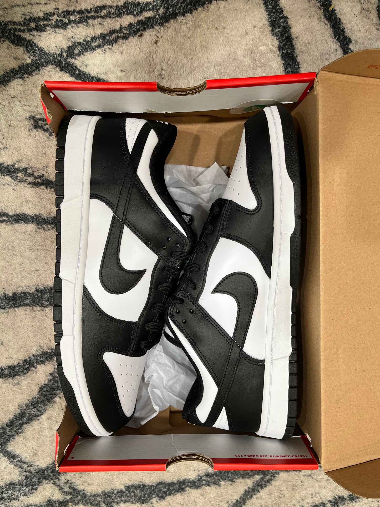 Nike Dunk Low Panda
