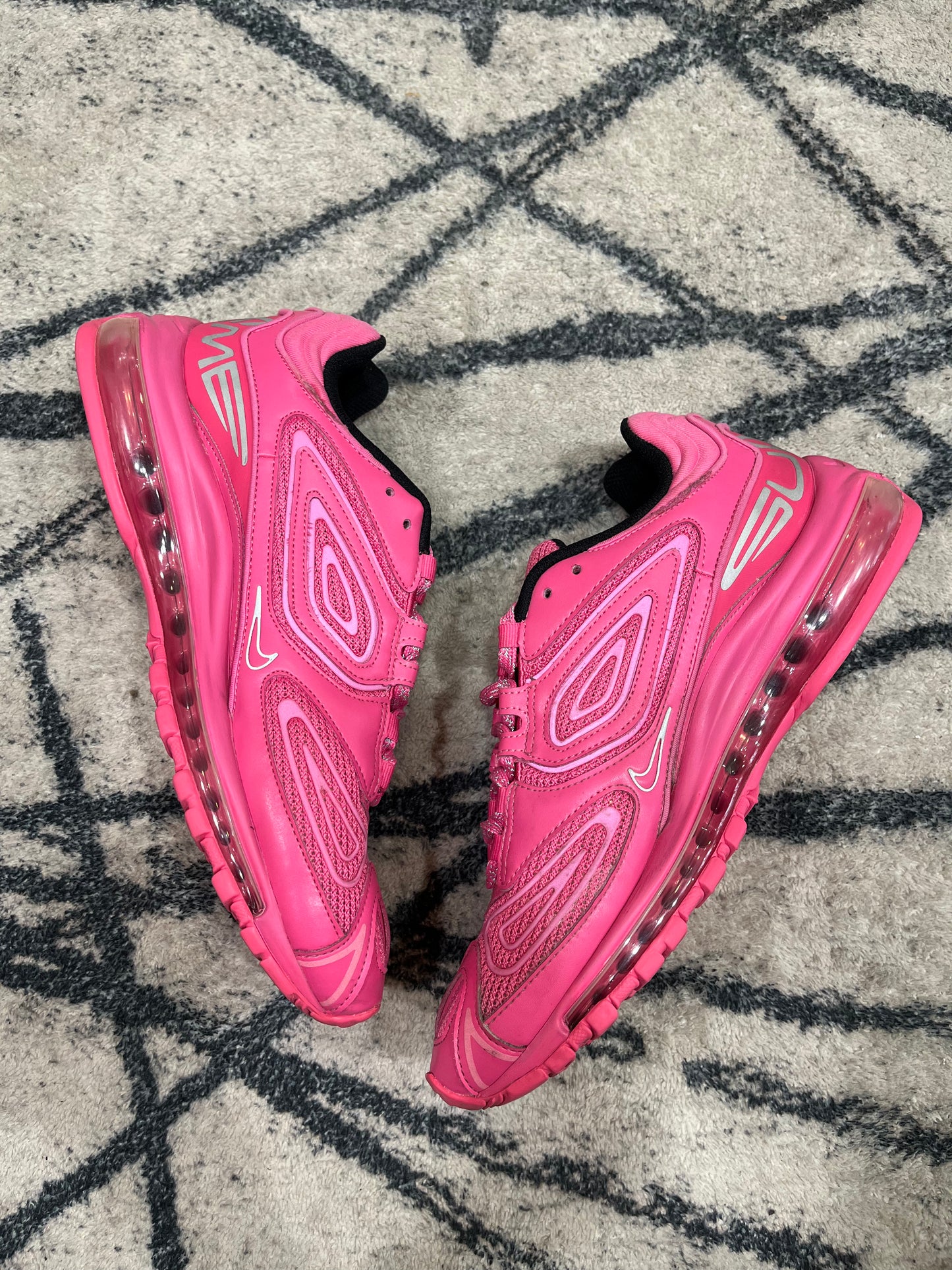 Nike Air Max 98 Supreme TL Pink