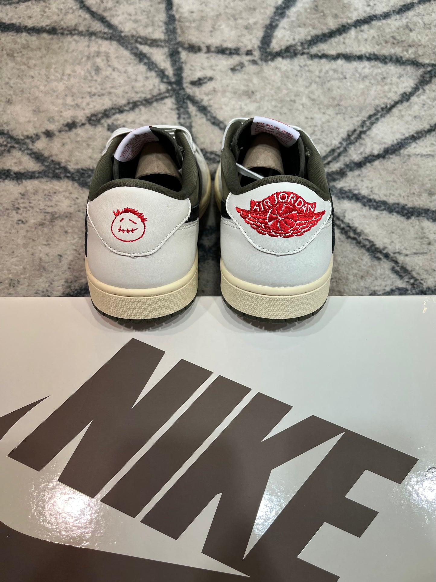 Air Jordan 1 Travis Medium Olive