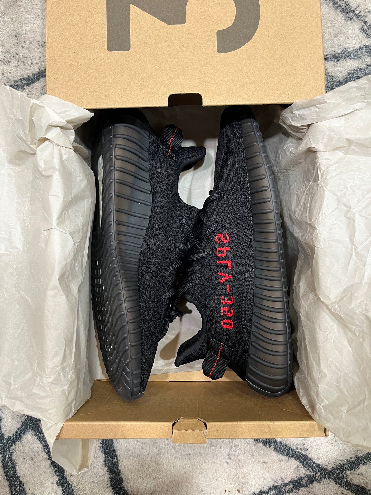 Yeezy 350 Bred