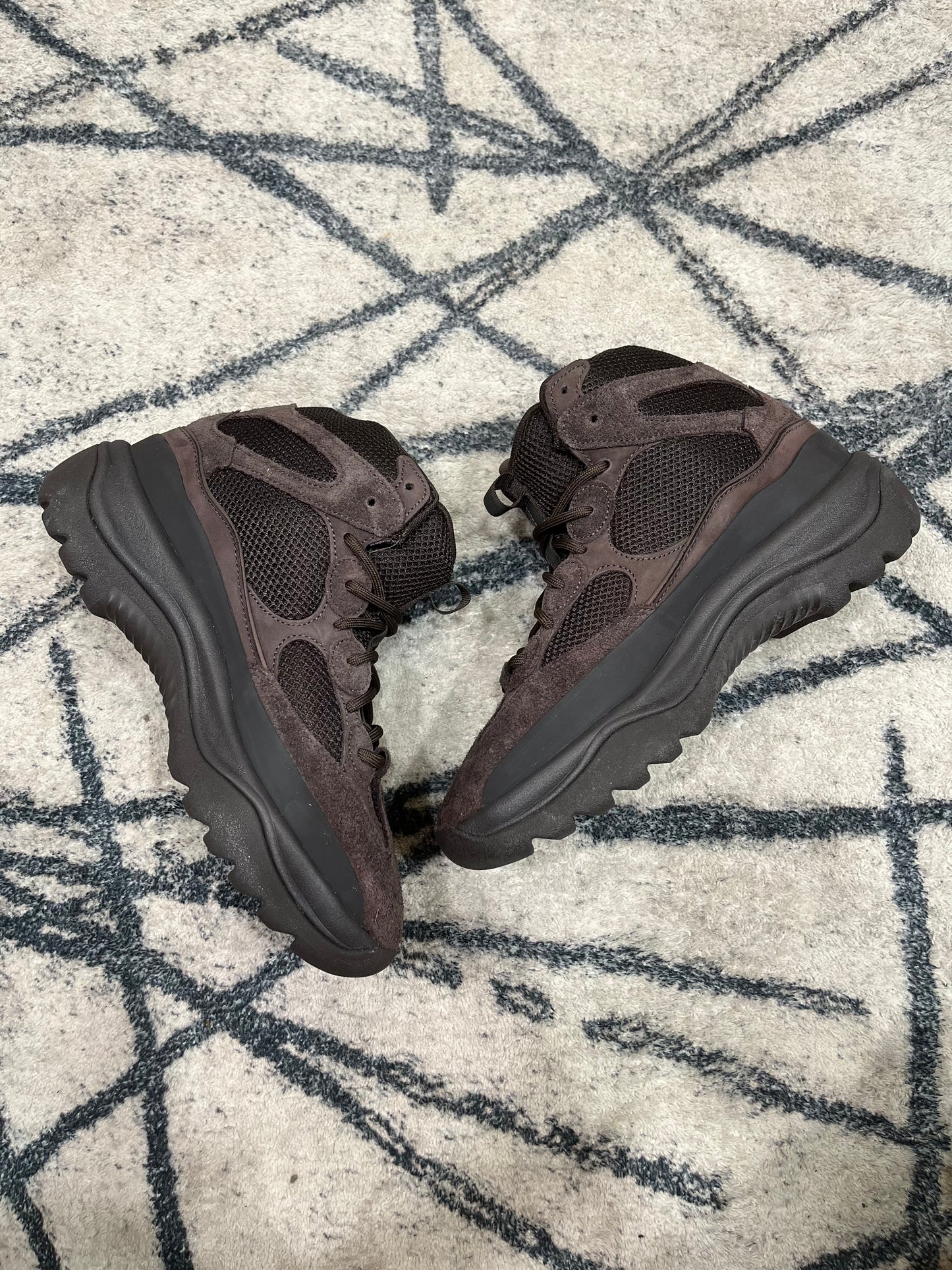 Yeezy Boots Oil