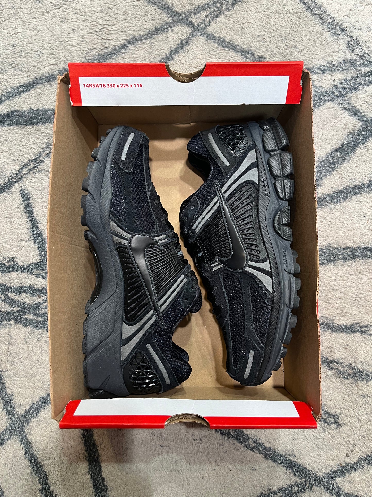 Nike Vomero 5 Black