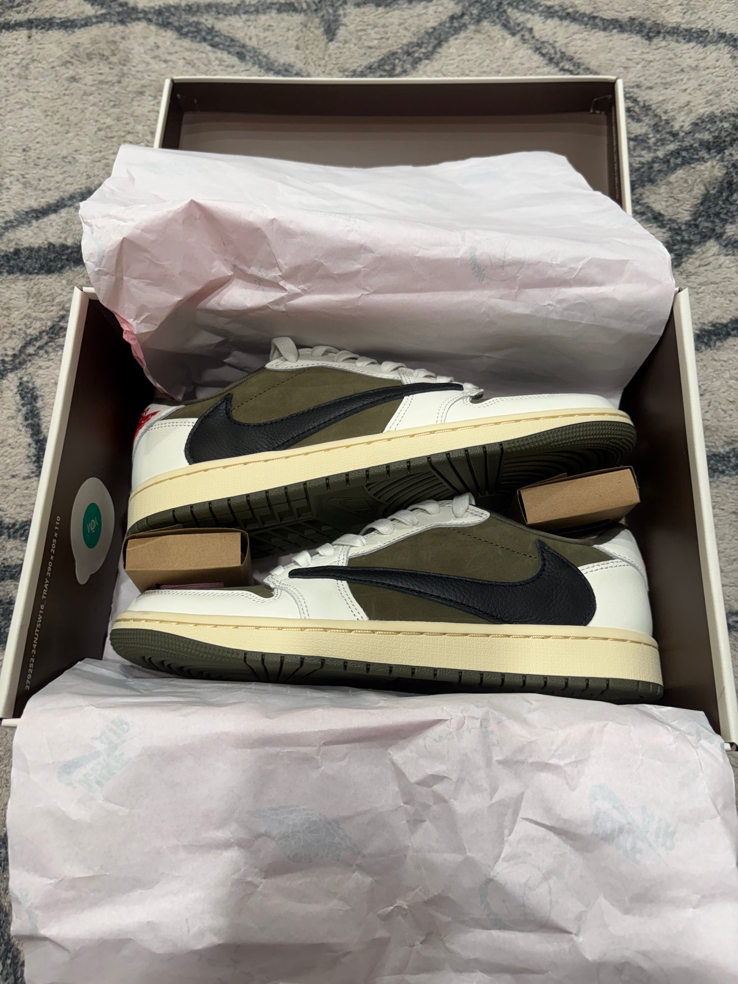 Air Jordan 1 Travis Scott Olive