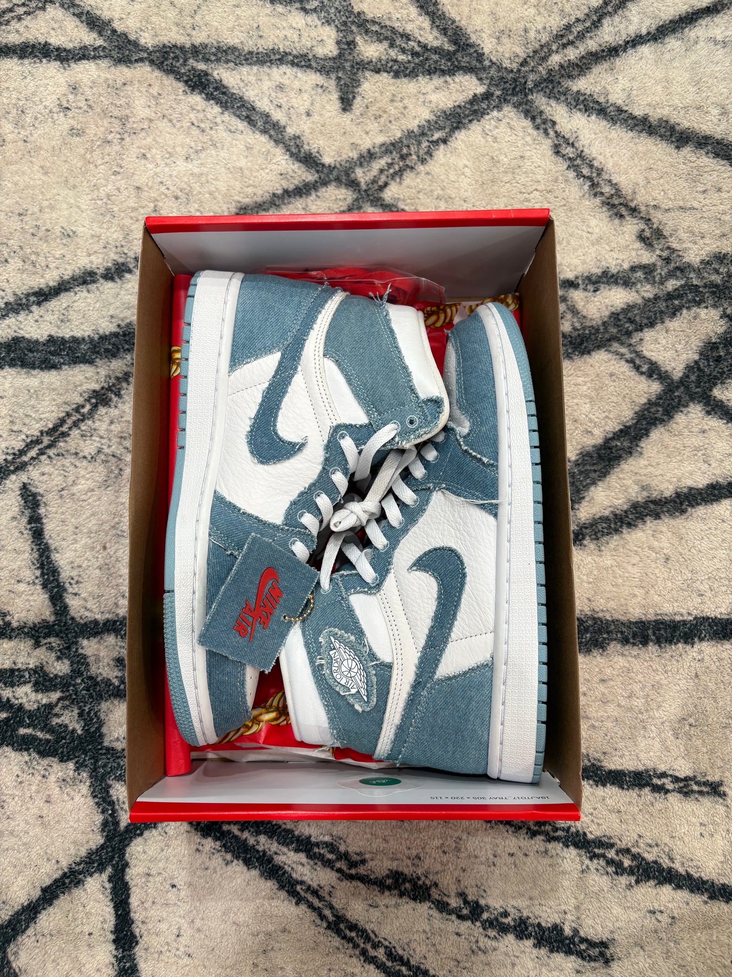 Jordan 1 Retro High OG Denim