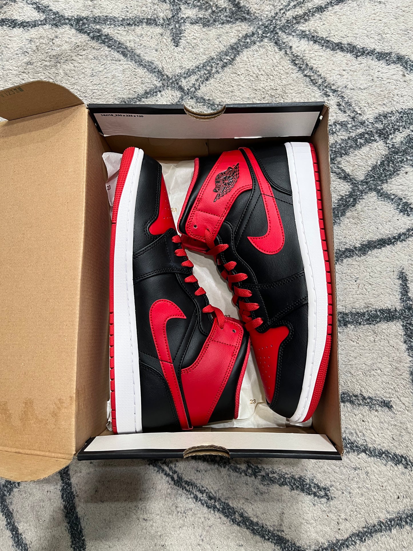Air Jordan 1 Mid Black Fire Red