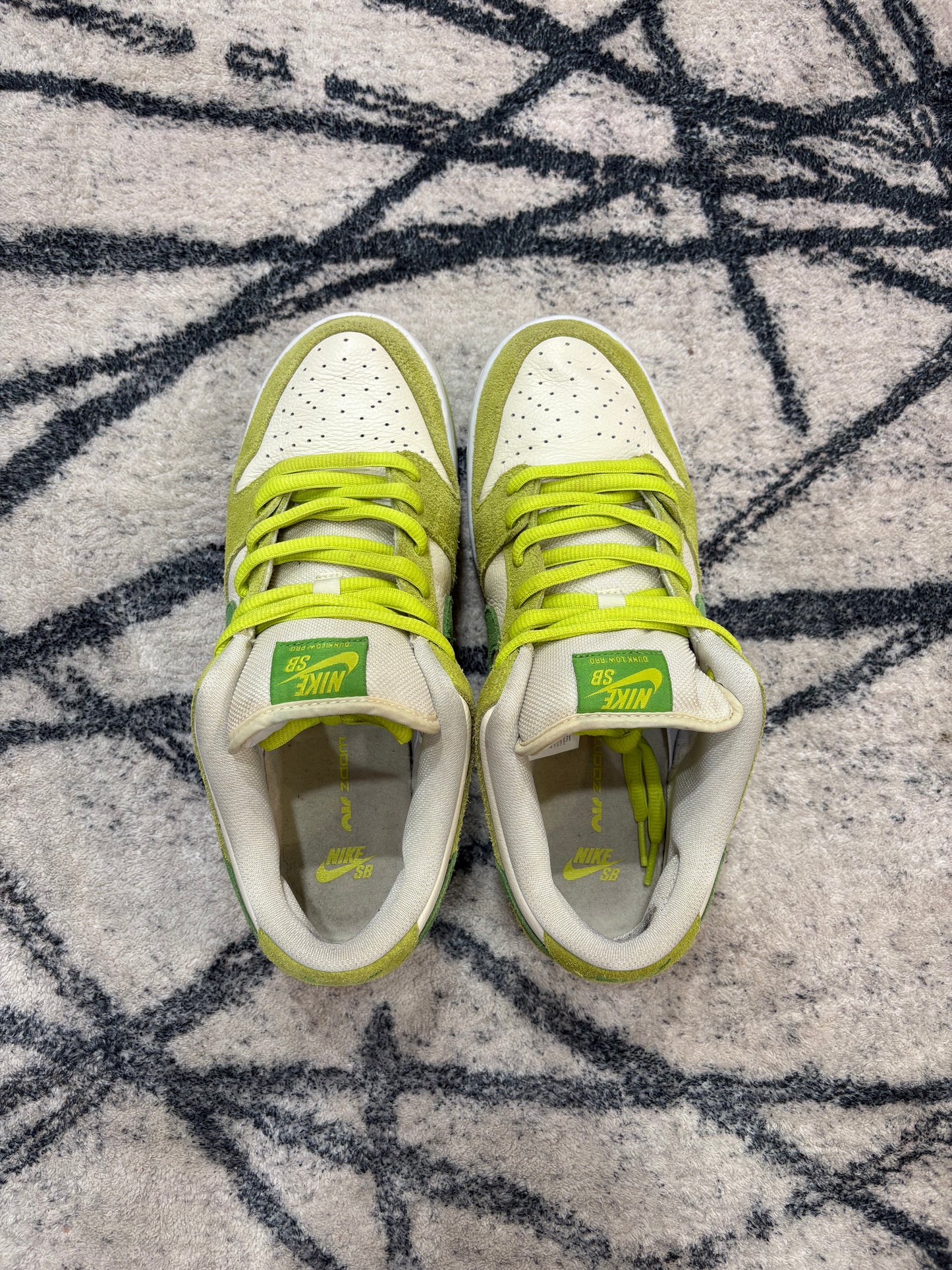Nike Dunk SB Apple