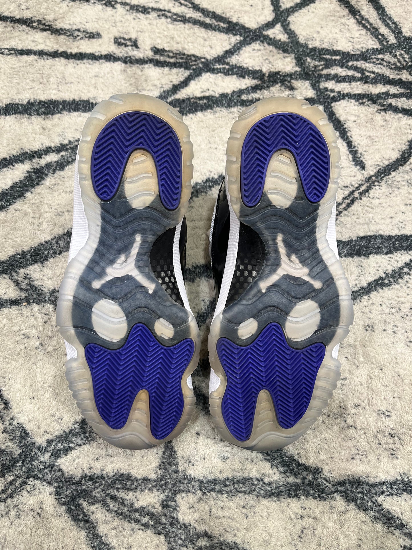 Air Jordan 11 Concord
