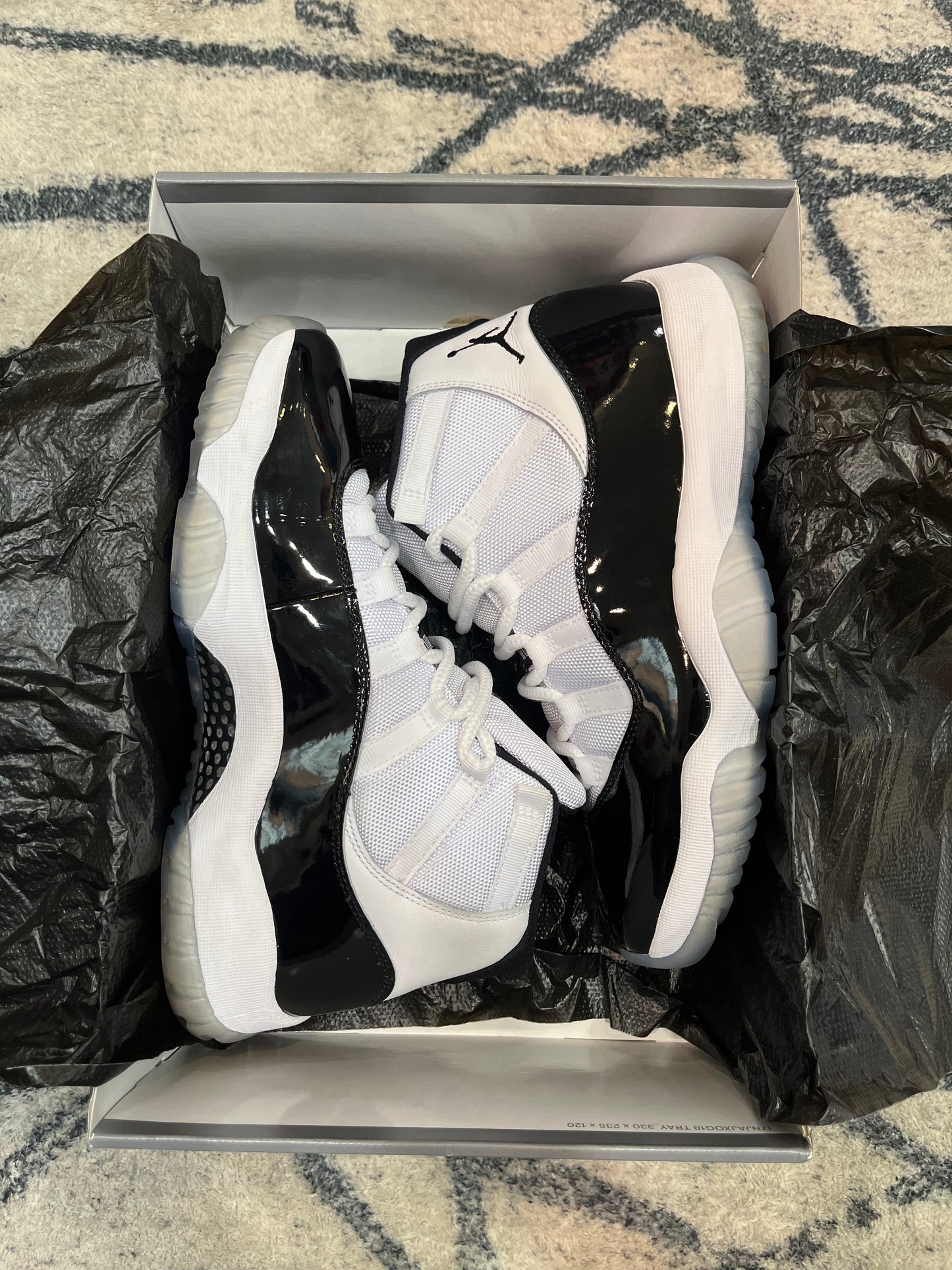 Air Jordan 11 Concord
