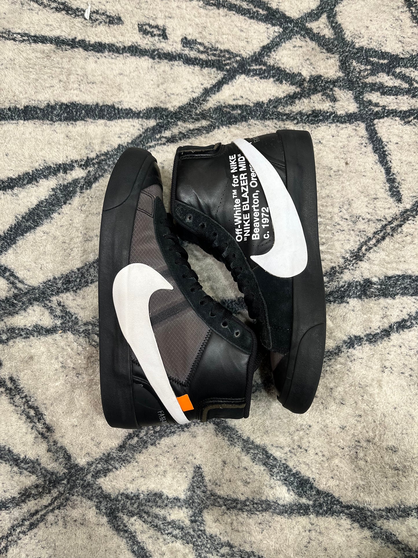 Nike Blazer Off White
