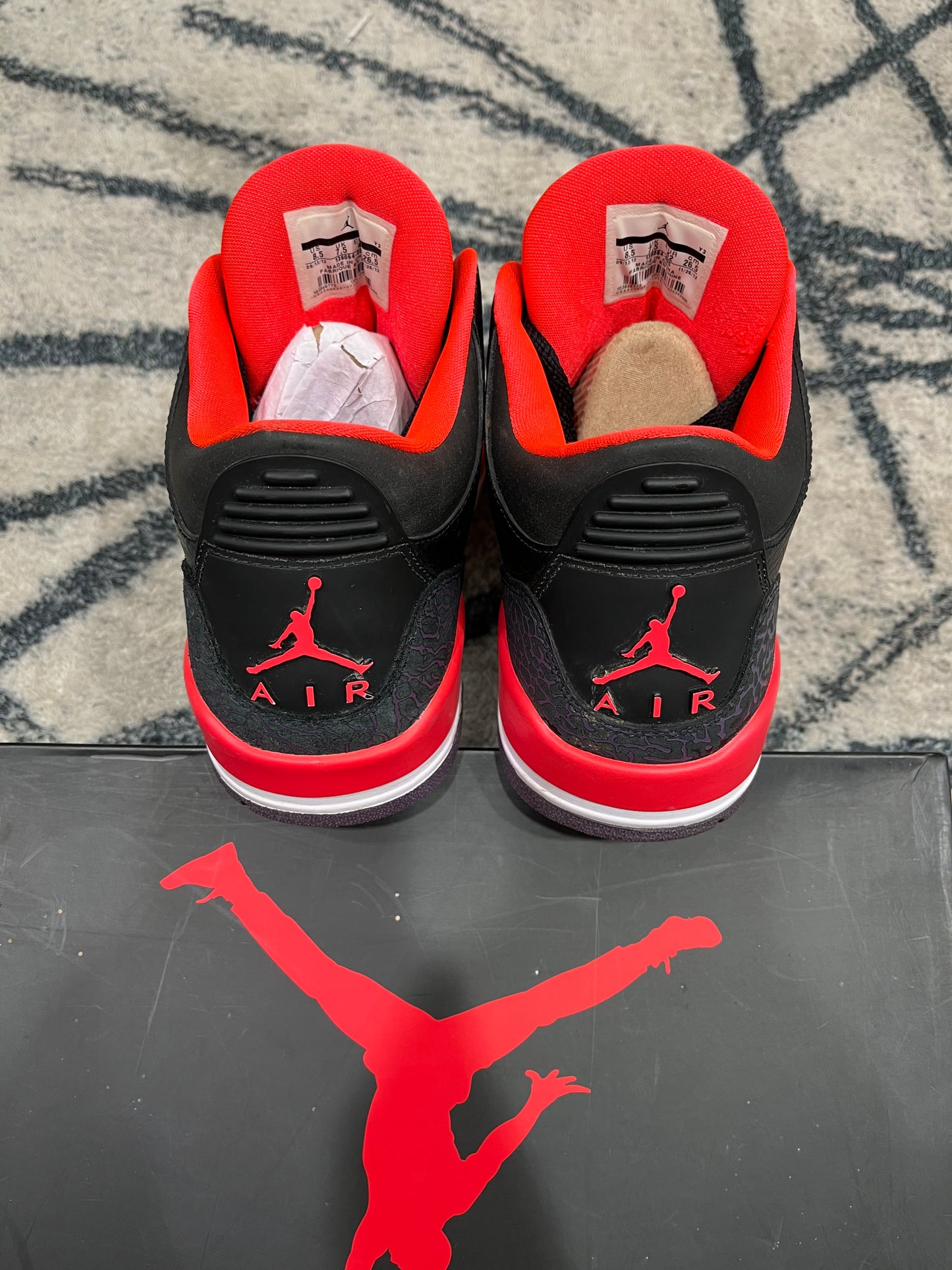 Air Jordan 3 Crimson