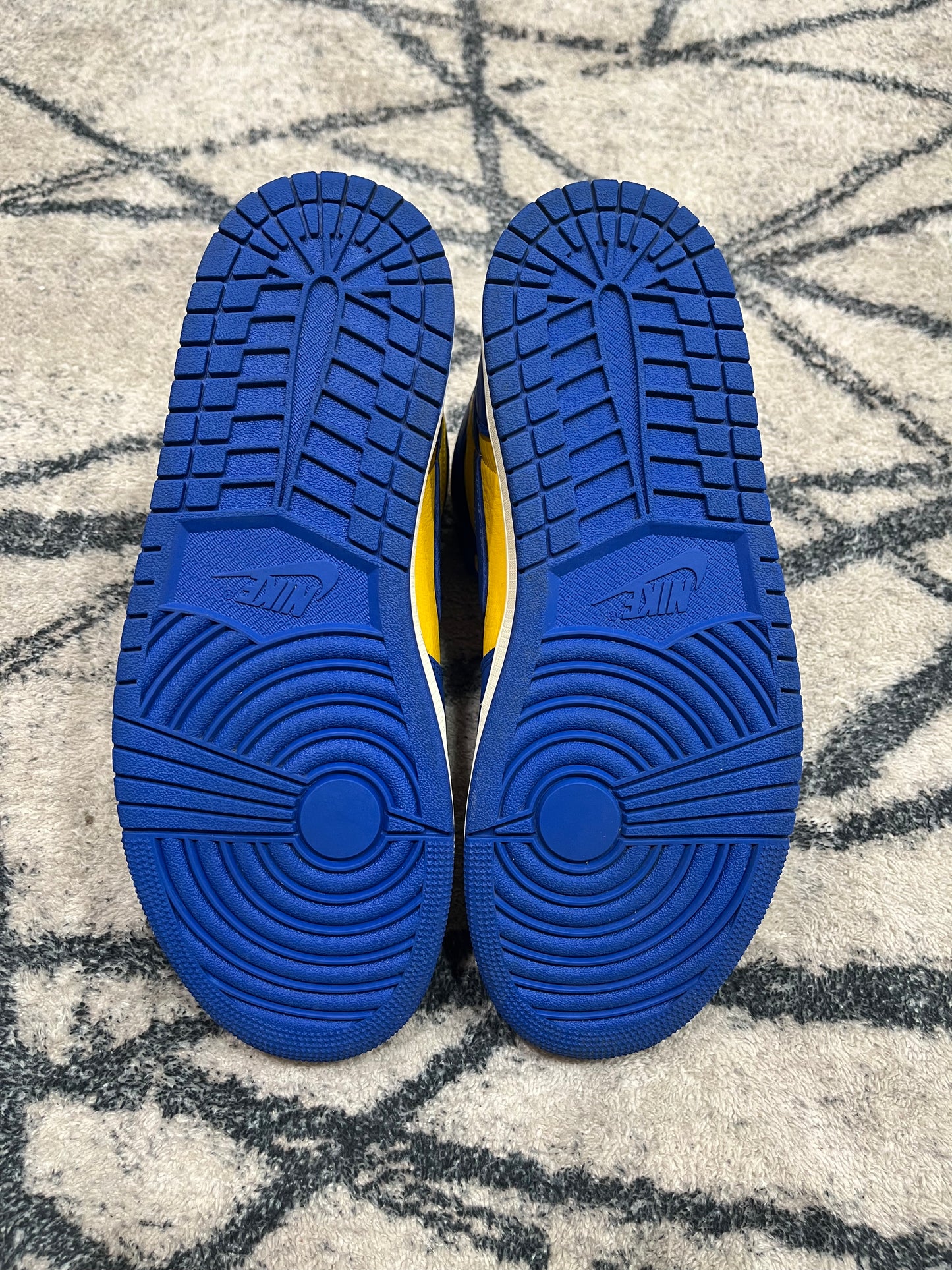 Air Jordan 1 High Laney