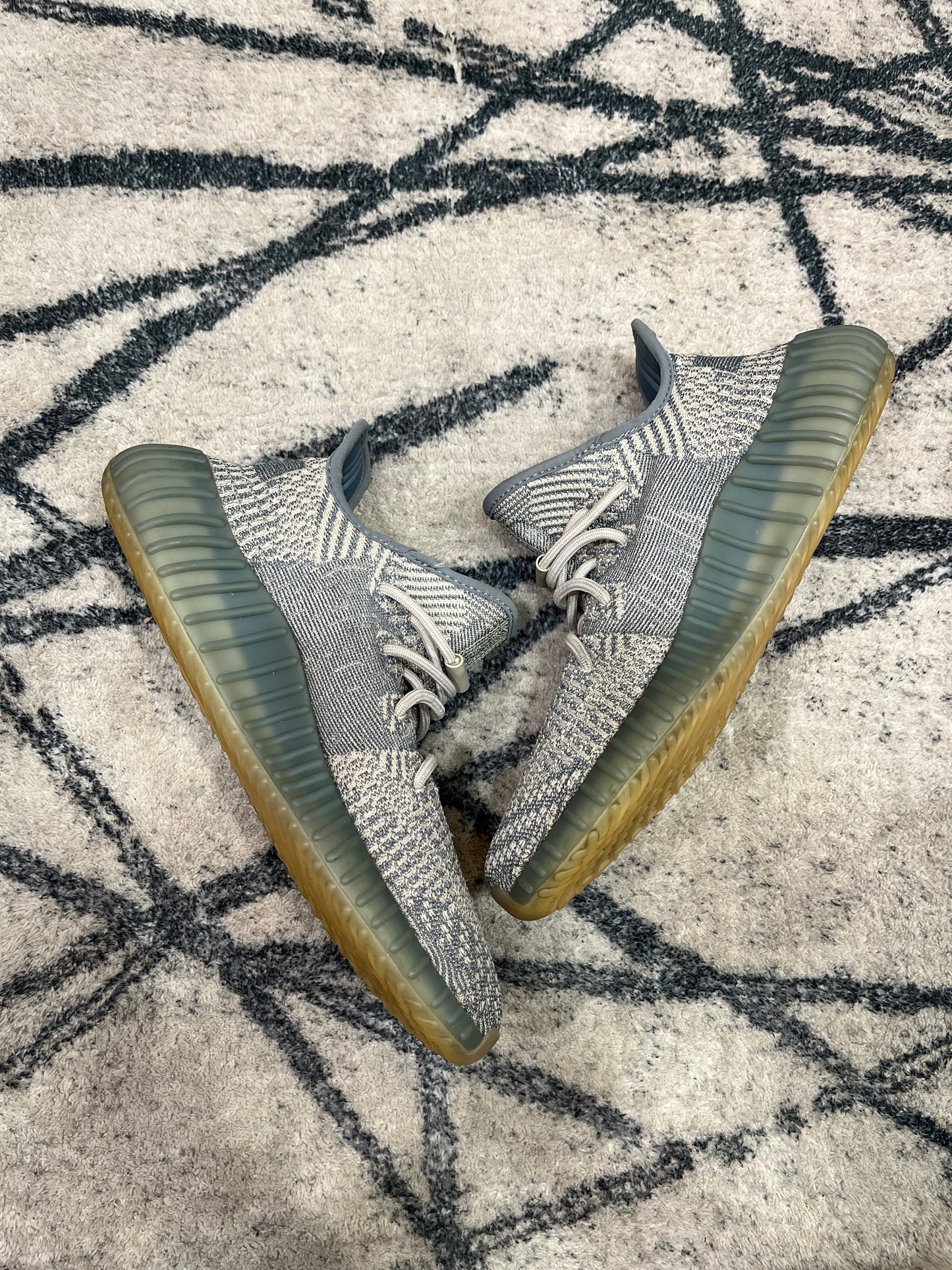 Yeezy 350 V2 Israfil