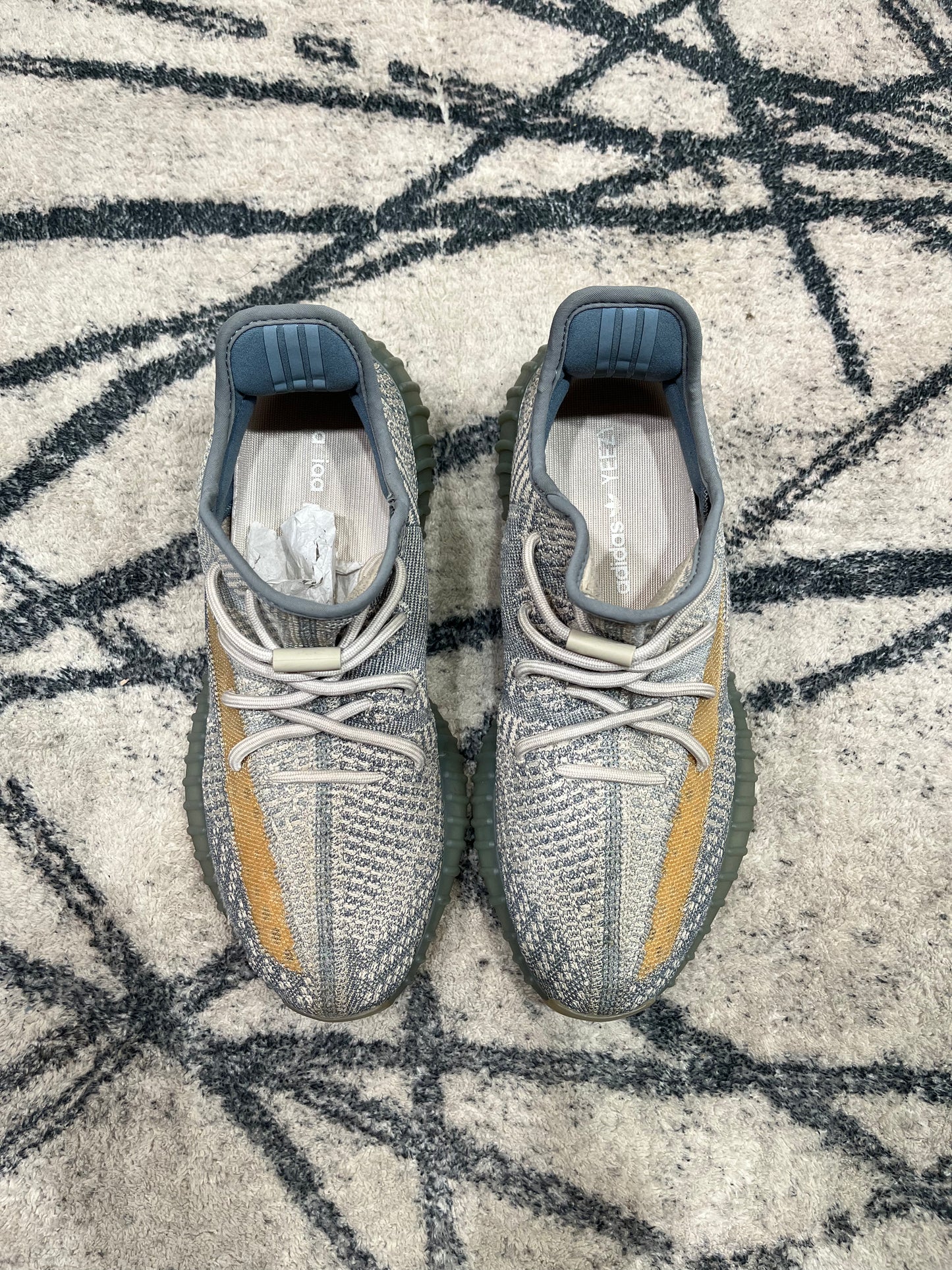 Yeezy 350 V2 Israfil