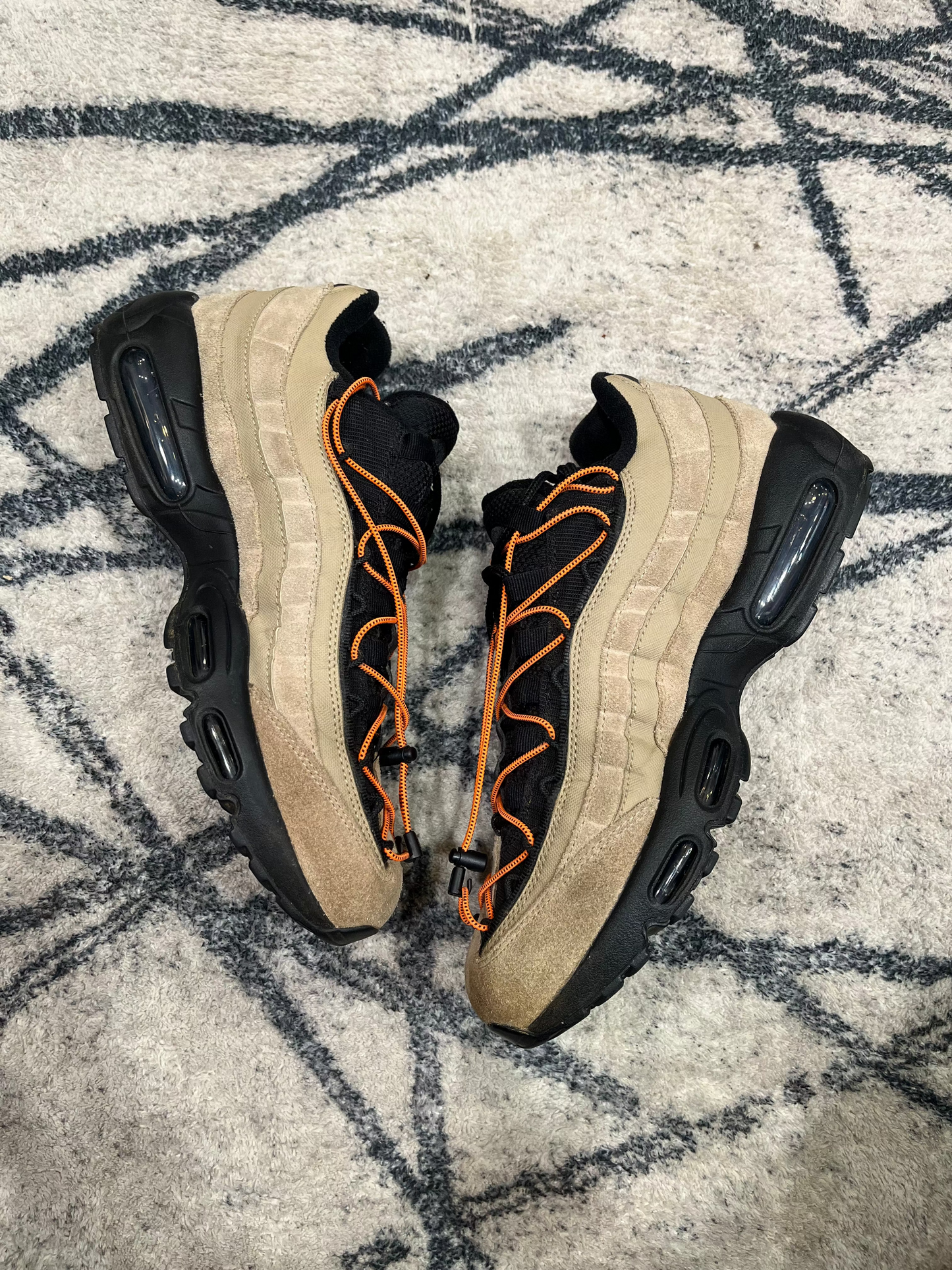 Nike Air Max 95 Khaki Total Orange