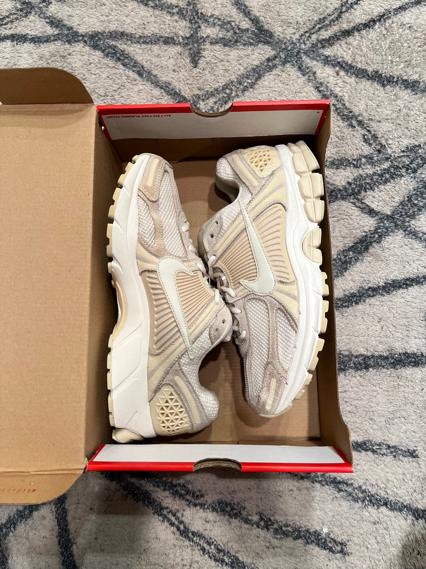 Nike Vomero 5 White Cream
