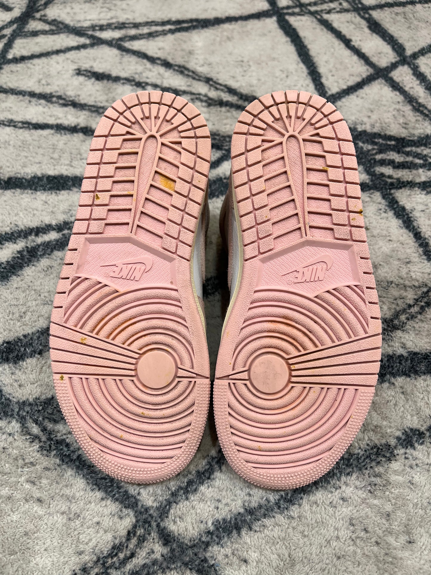 Air Jordan 1 Washed Pink