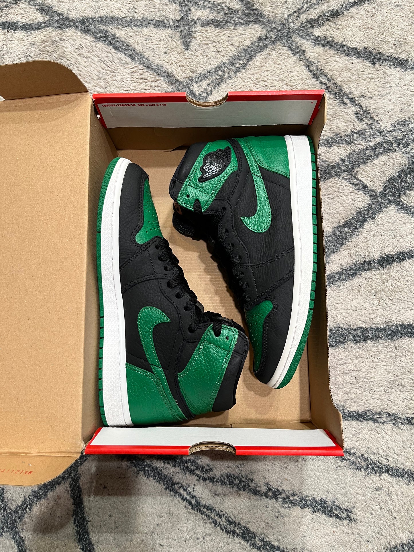 Air Jordan 1 Pine Green