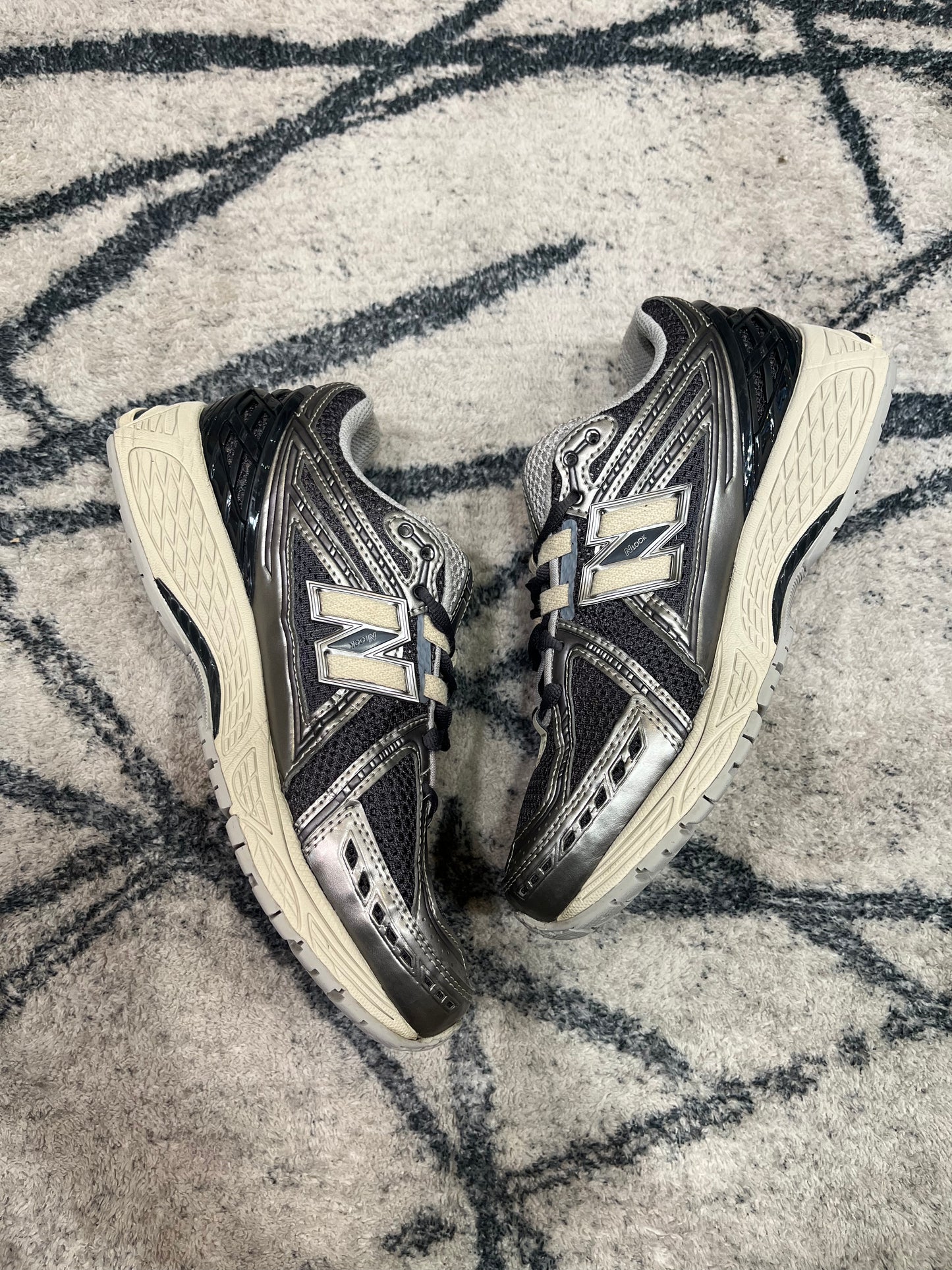 New Balance 1906R Grey