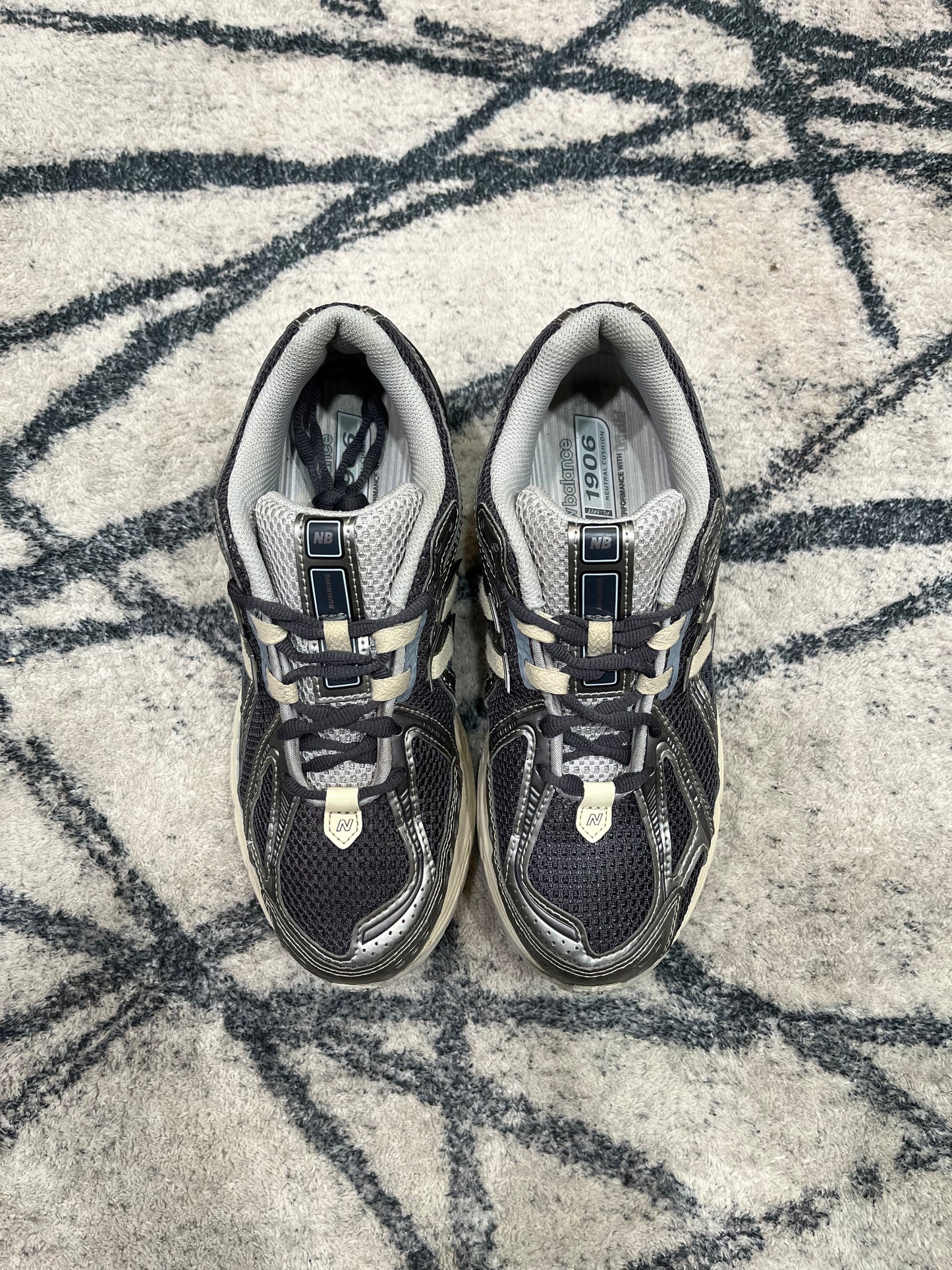 New Balance 1906R Grey
