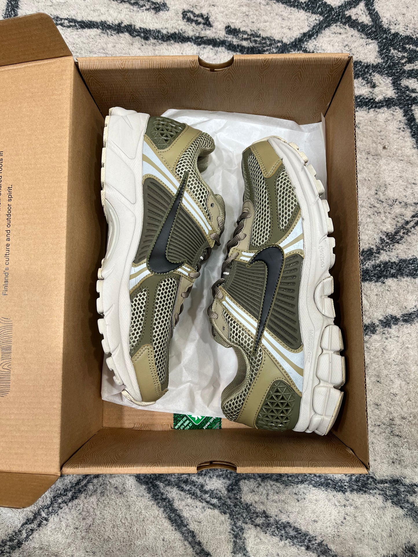 Nike Vomero 5 Olive