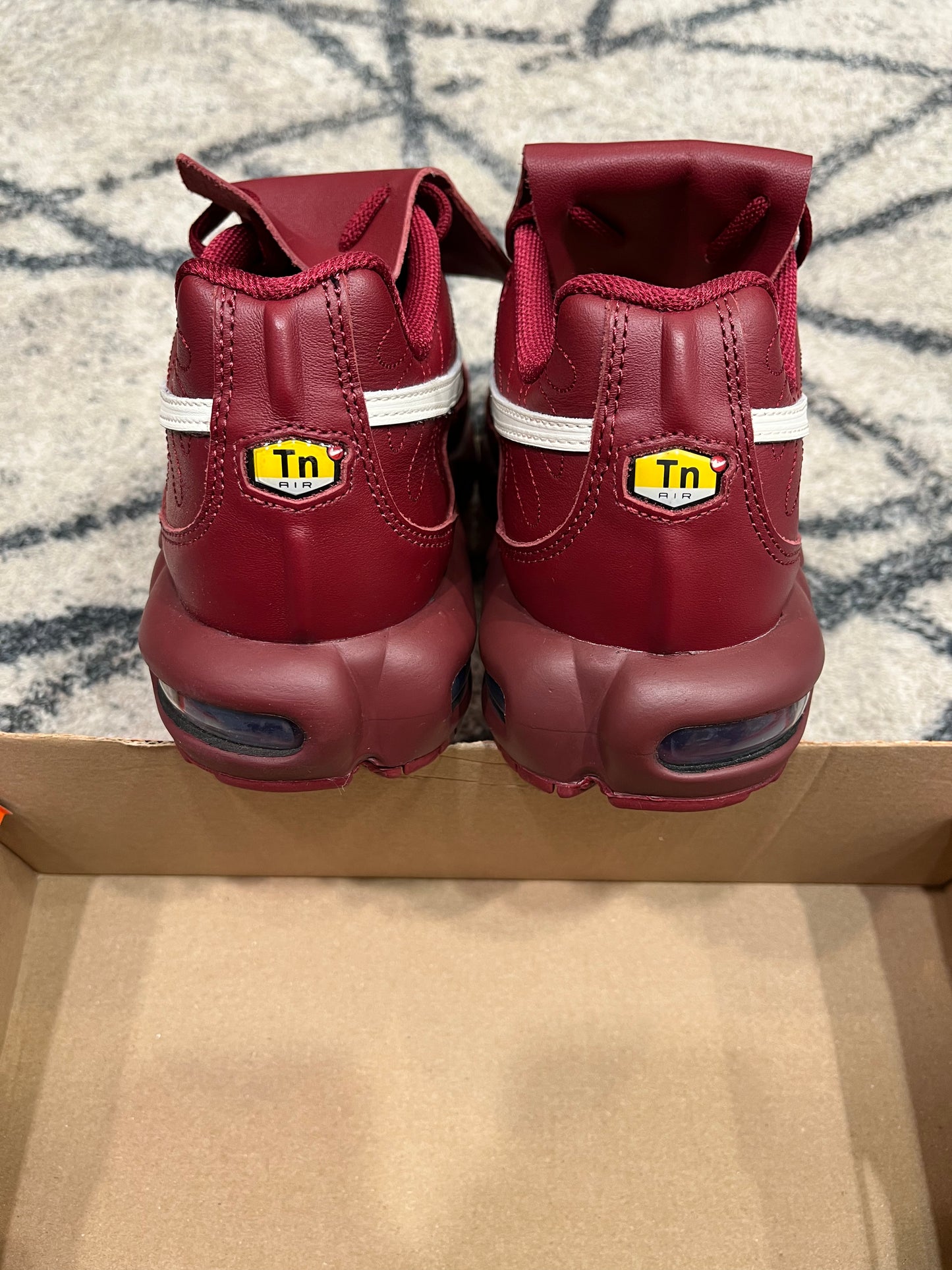 Nike Air Max Tiempo Red Sail