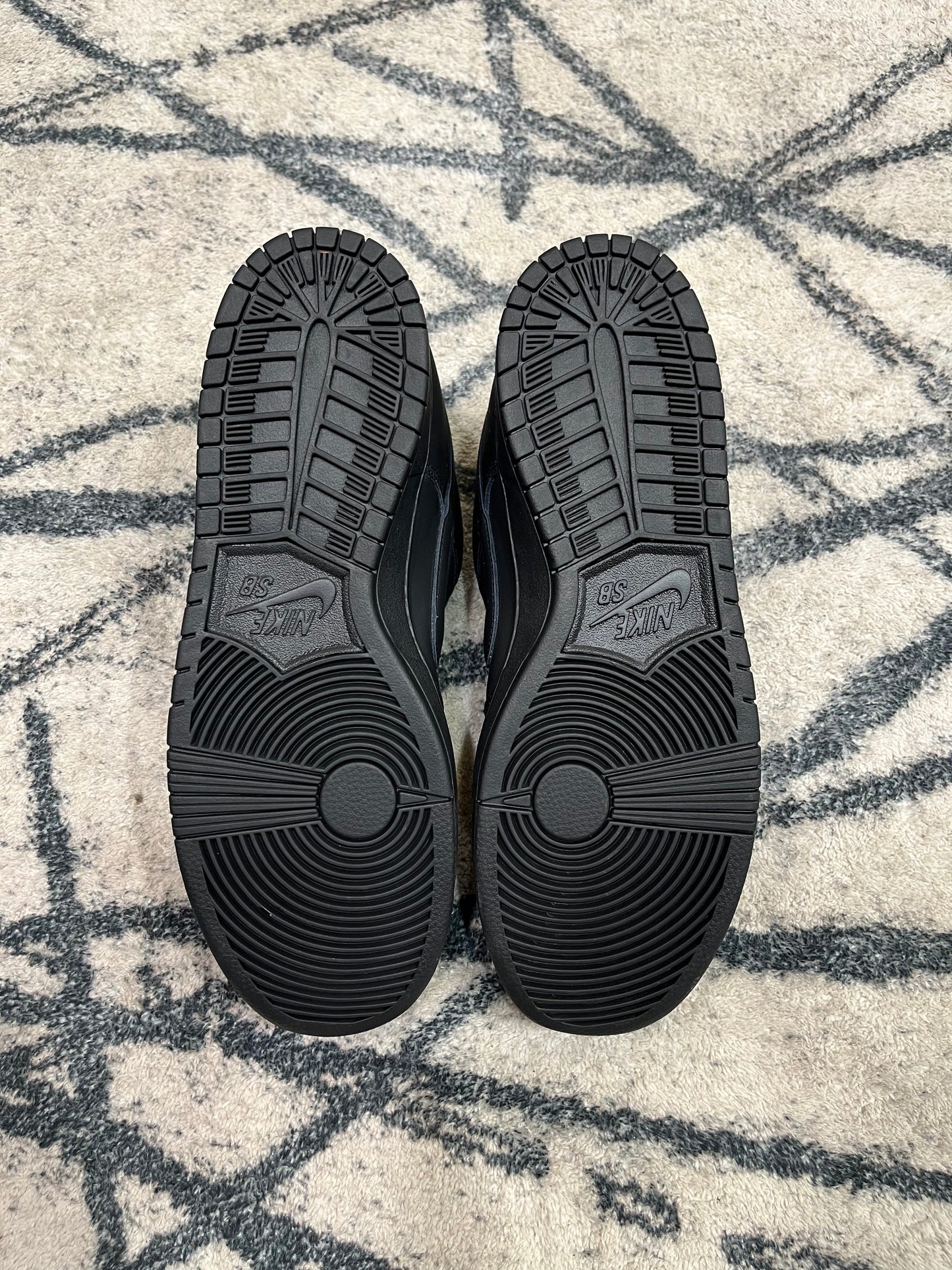 Nike Dunk SB Low Black