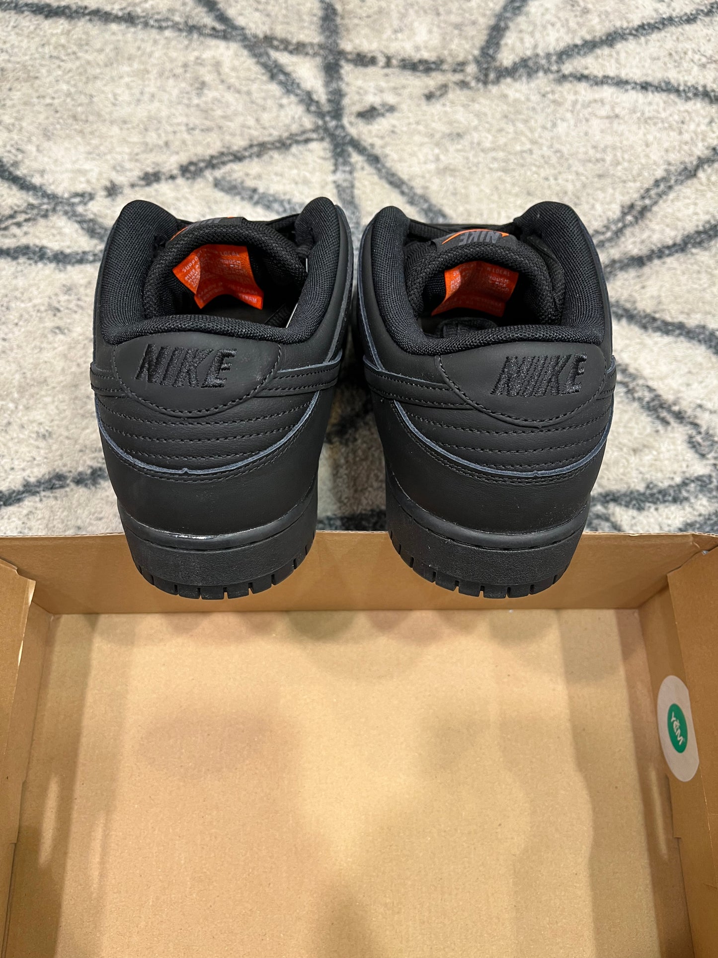 Nike Dunk SB Low Black