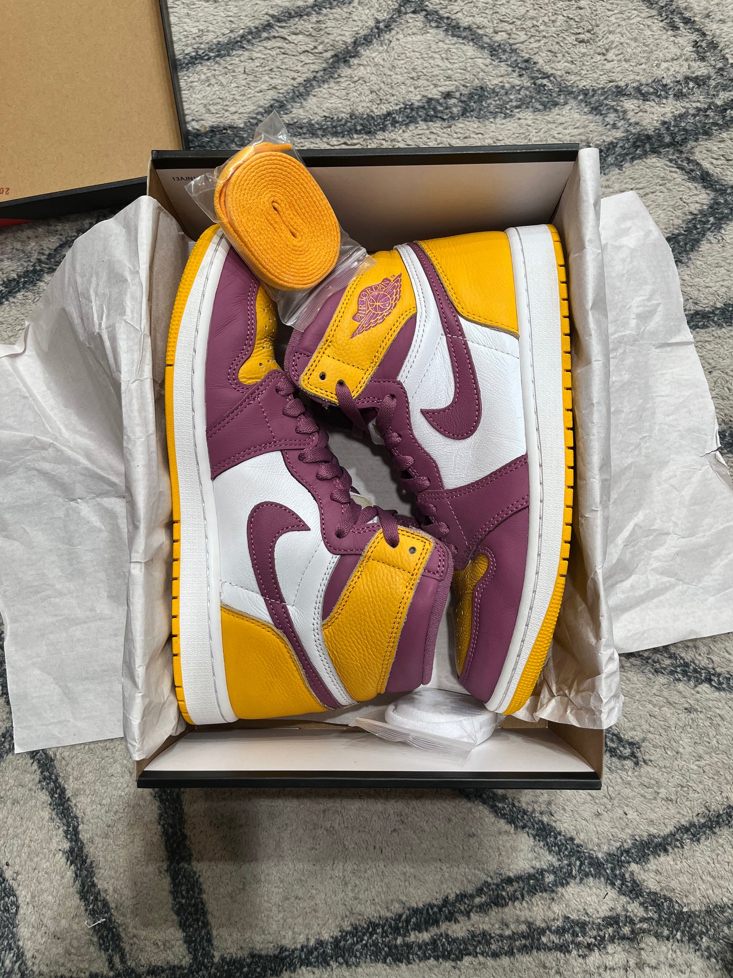 Air Jordan 1 Brotherhood