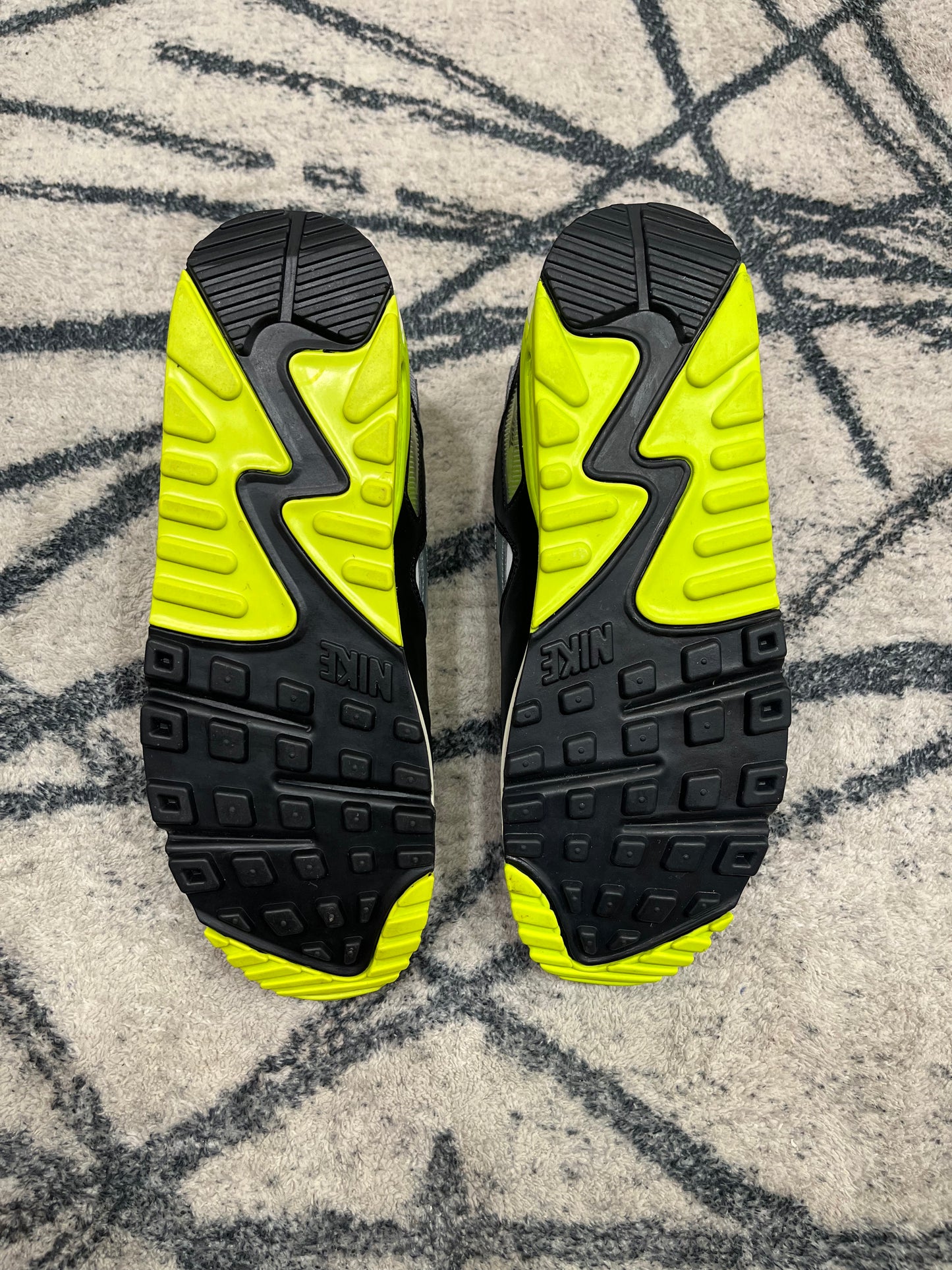 Nike Air Max 90 Patta Volt