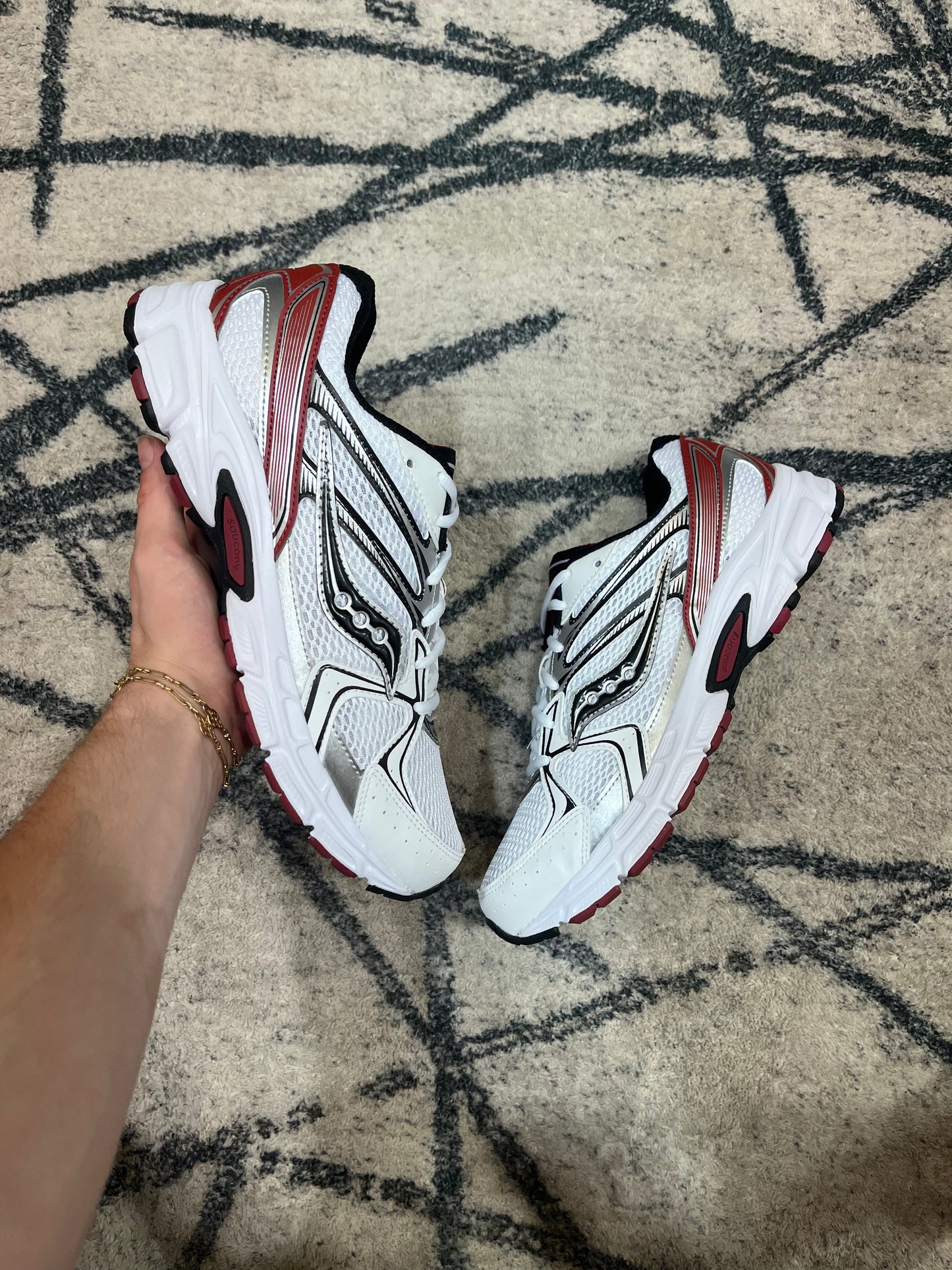 Saucony Ride Milenium Red