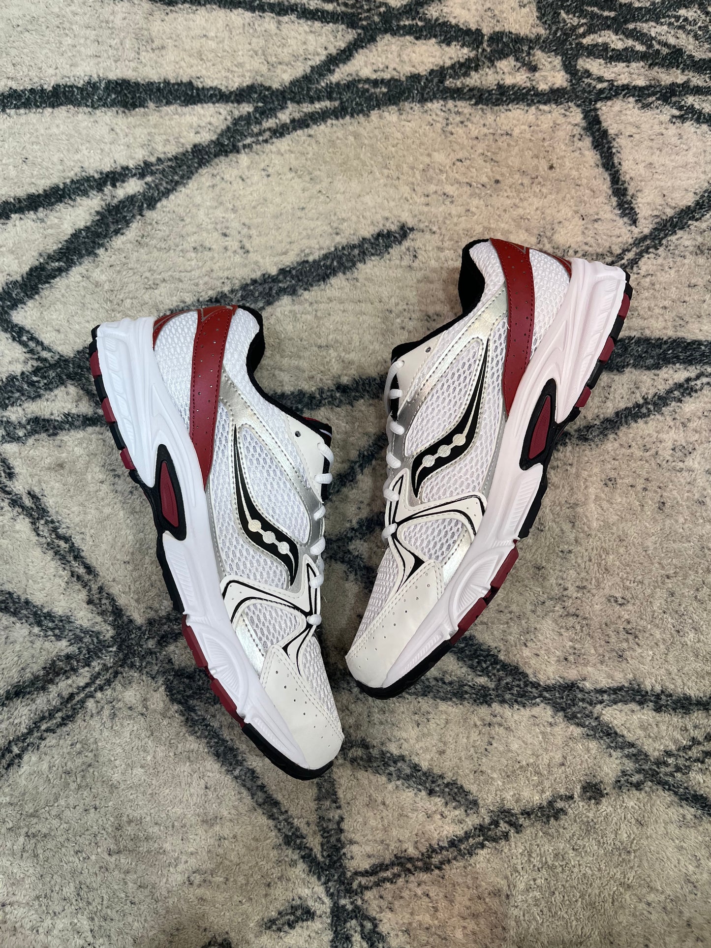 Saucony Ride Milenium Red