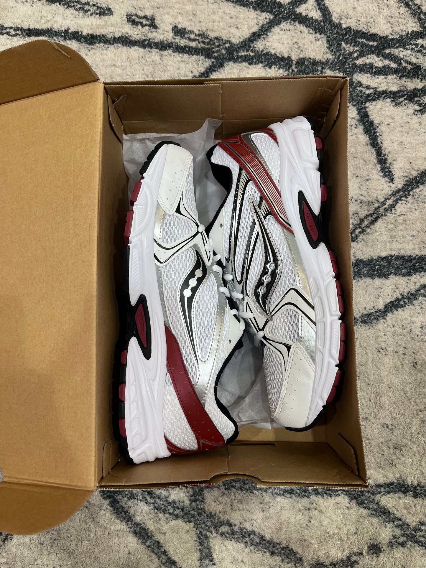 Saucony Ride Milenium Red