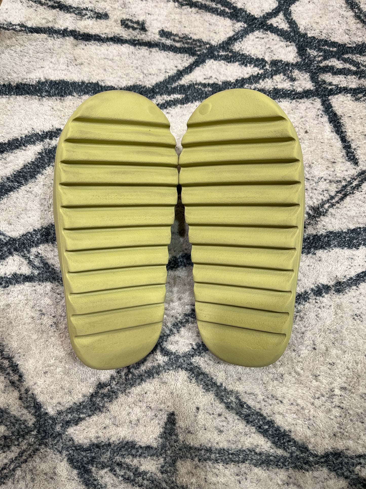 Yeezy Slide Resin