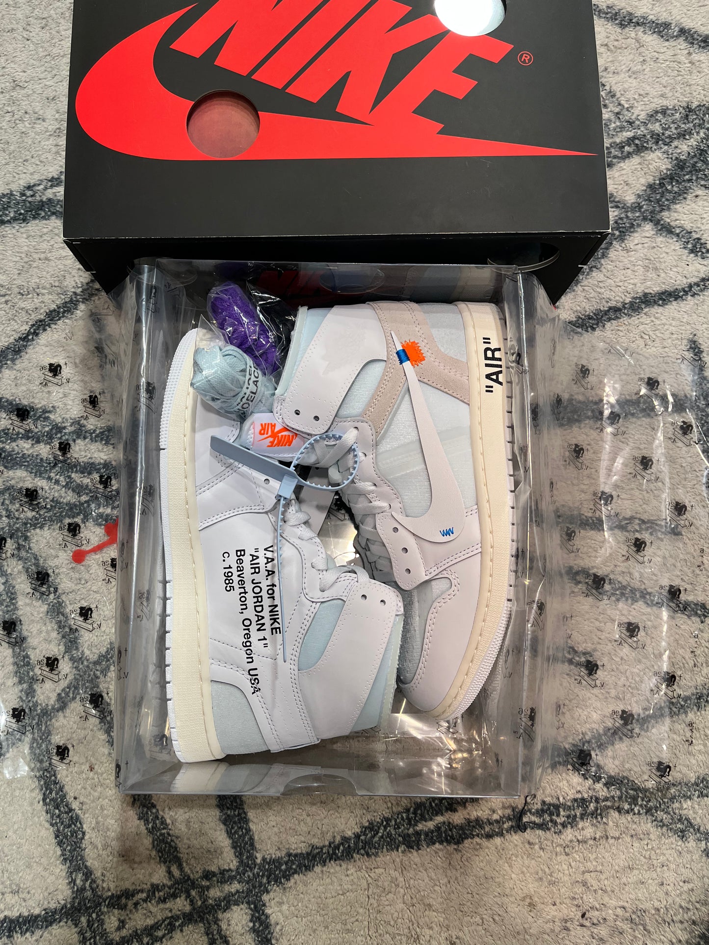 Air Jordan 1 Off White Alaska VAA