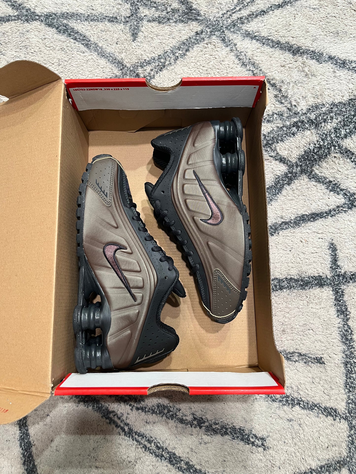 Nike Shox R4 Ironstone