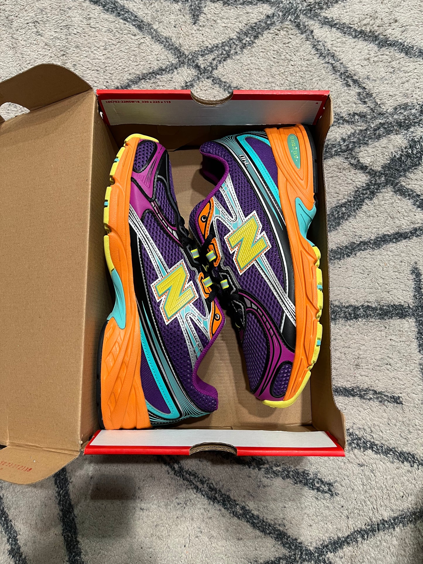 New Balance 740 Grape Orange