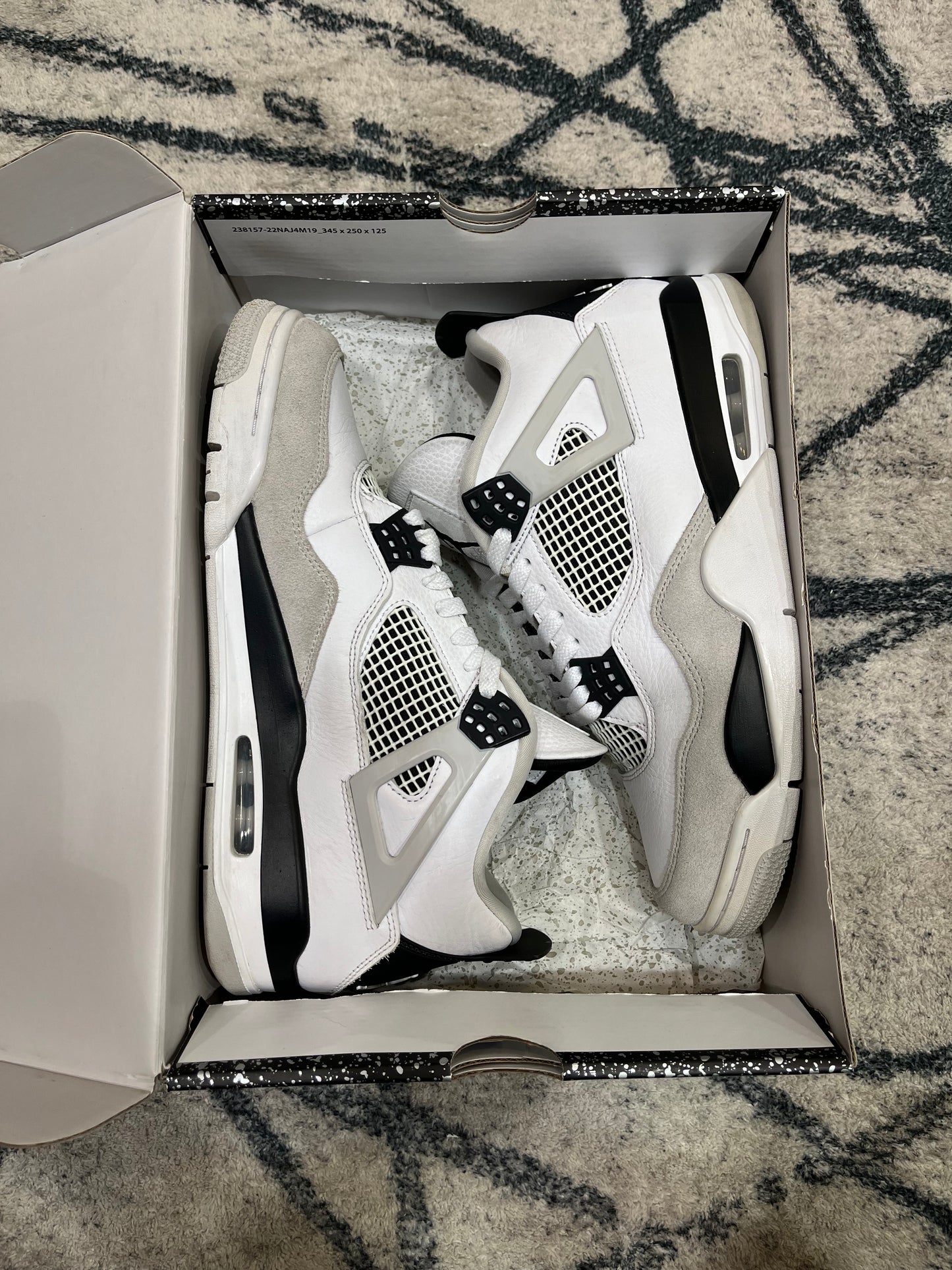 Air Jordan 4 Military Black