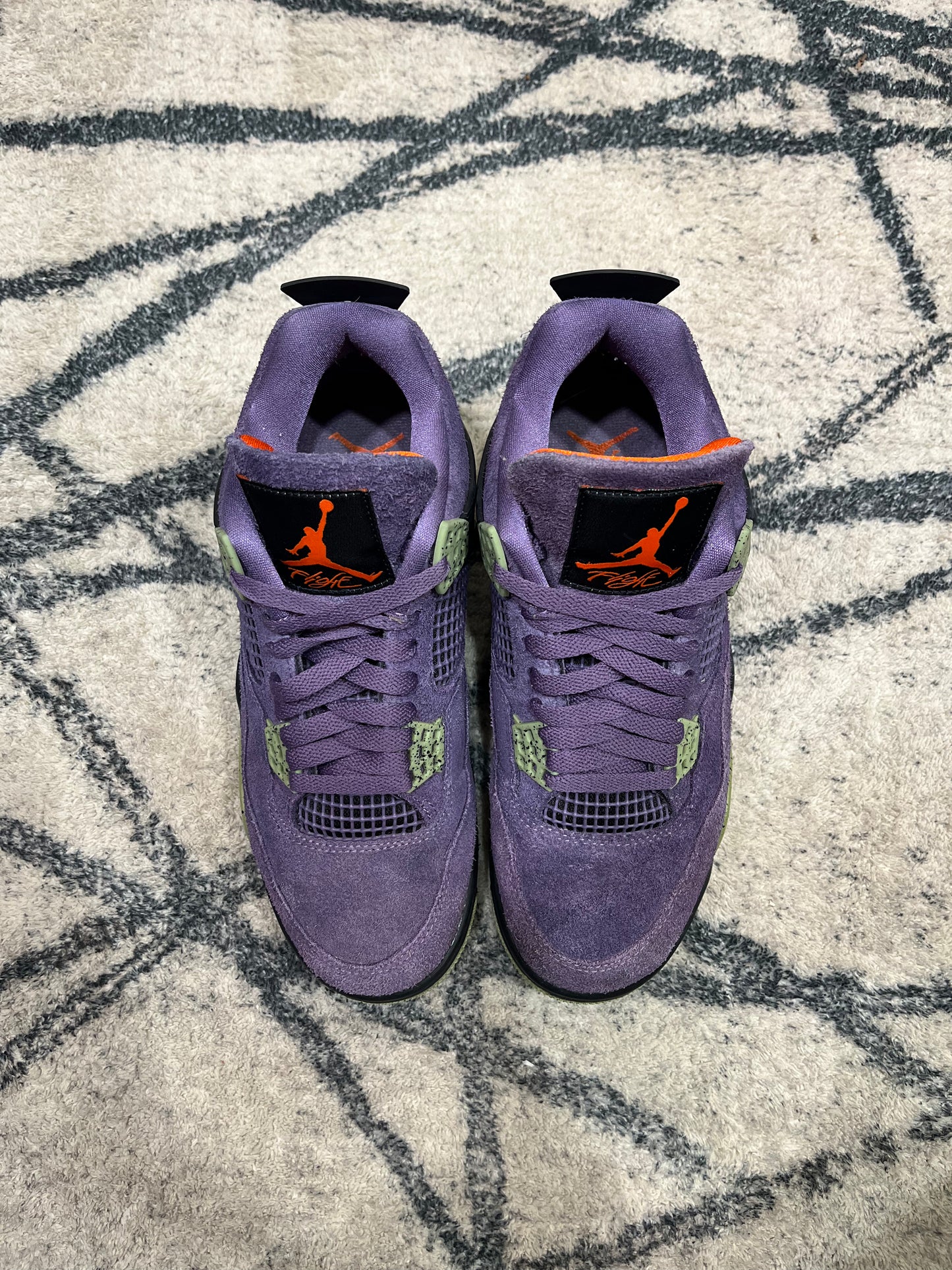 Air Jordan 4 Canyon Purple