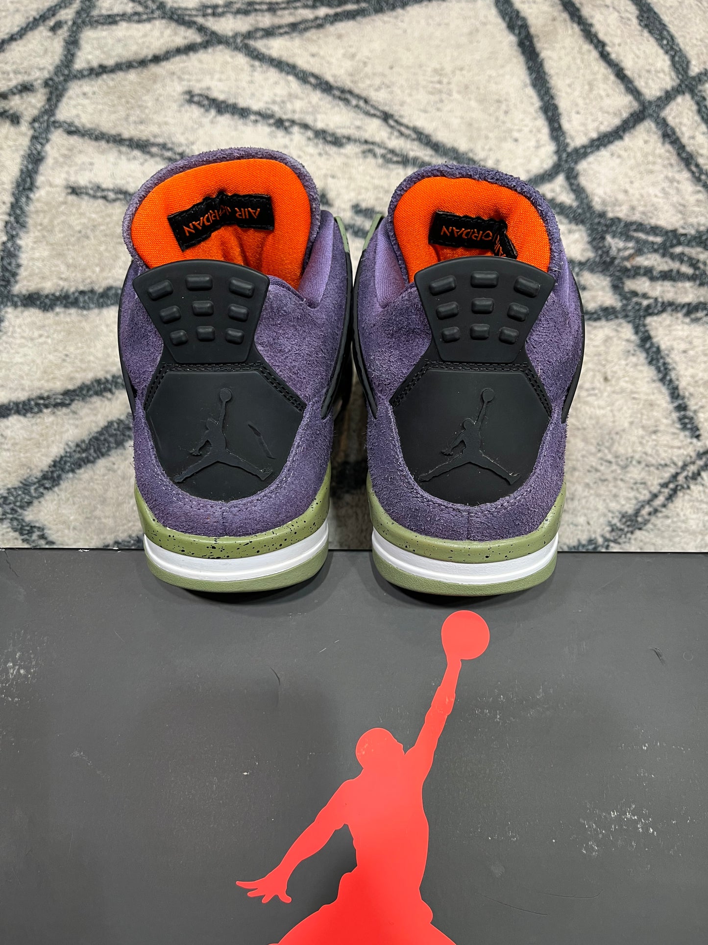 Air Jordan 4 Canyon Purple