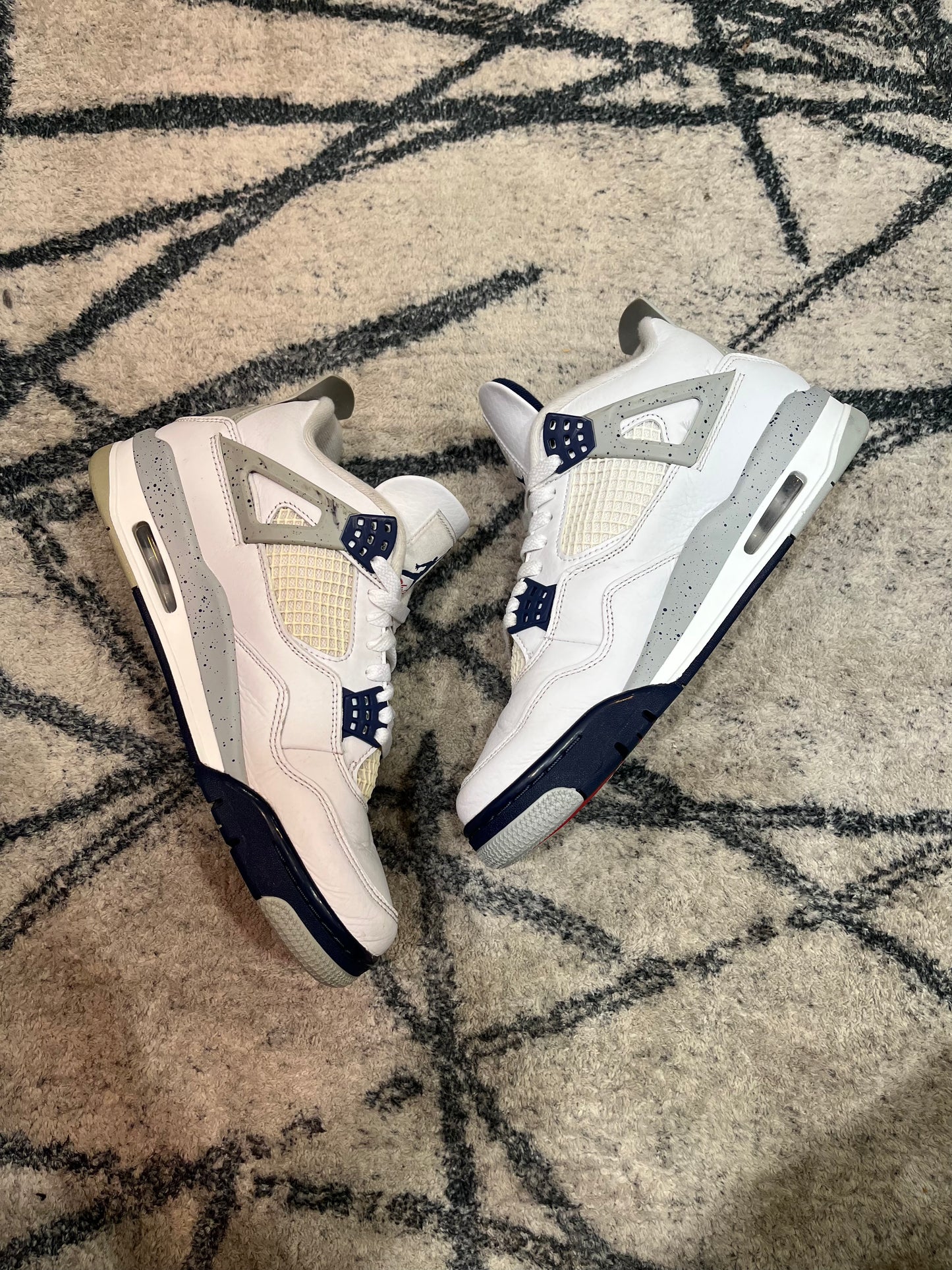 Air Jordan 4 Midnight Navy