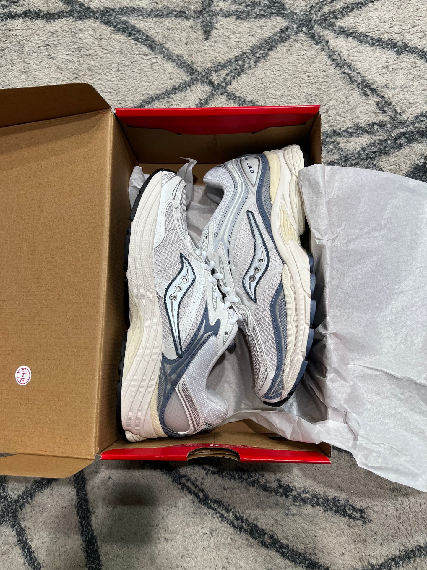 Saucony Omni 9 Ivory Blue